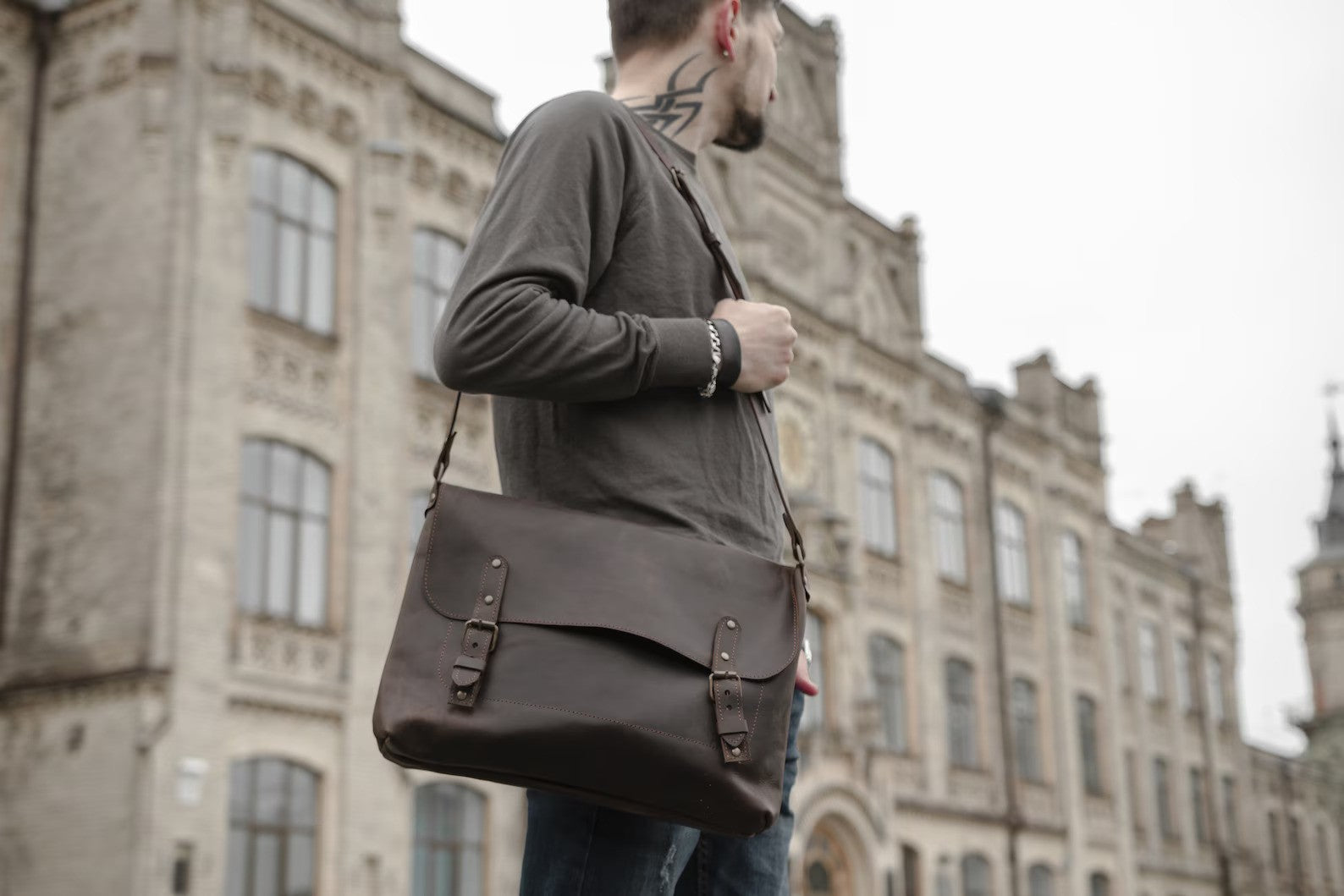Leather messenger bag, Men's laptop bag