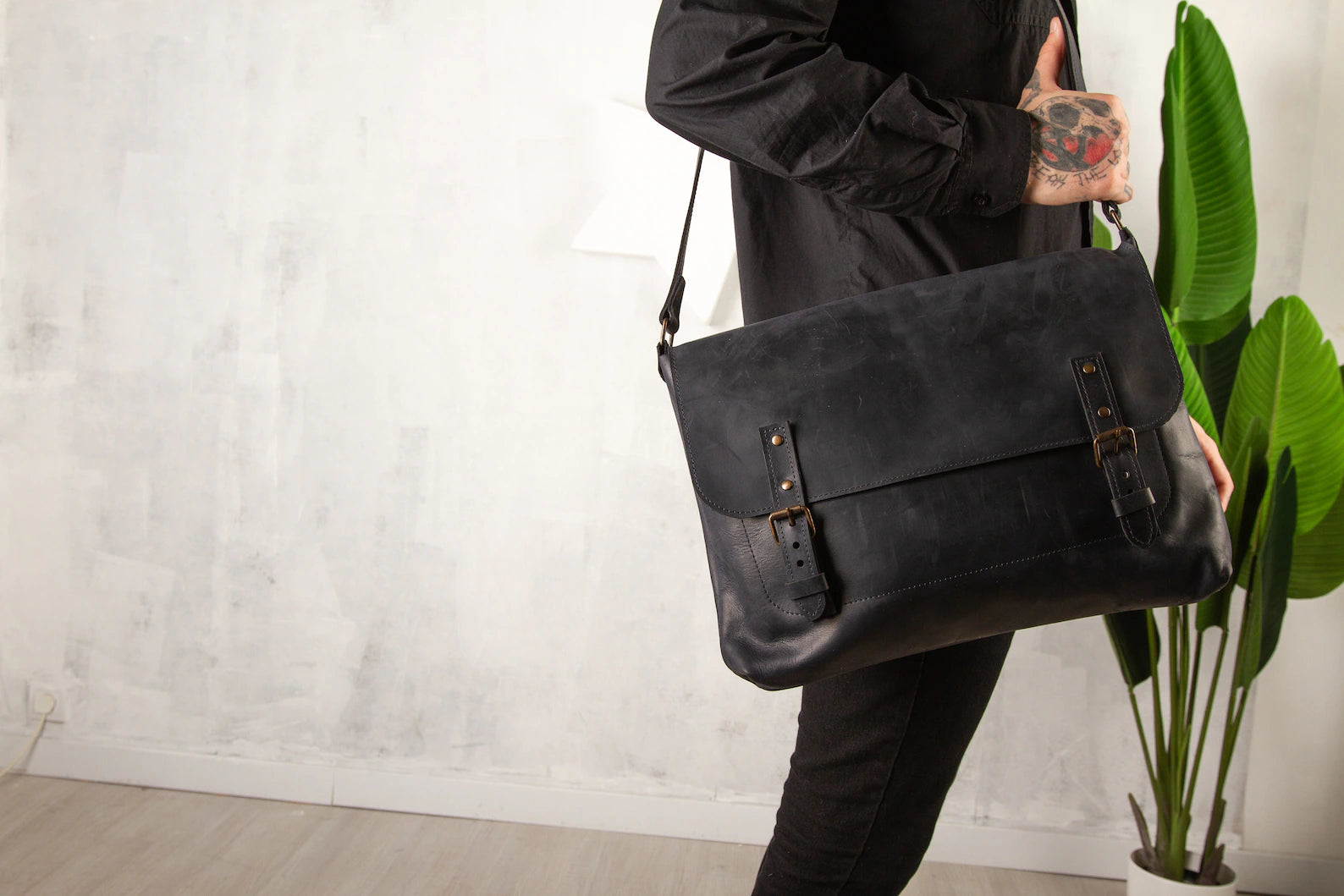 messenger bag, Leather briefcase men