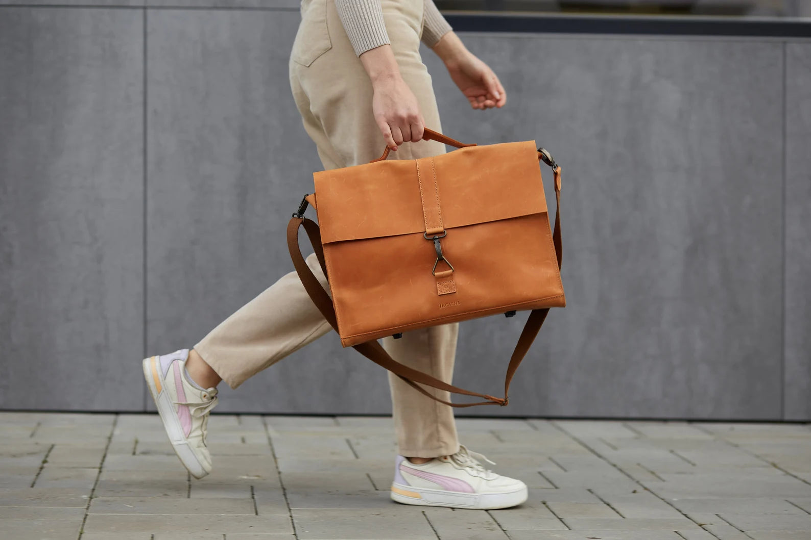 Messenger Bag, Minimalist bag for Laptop