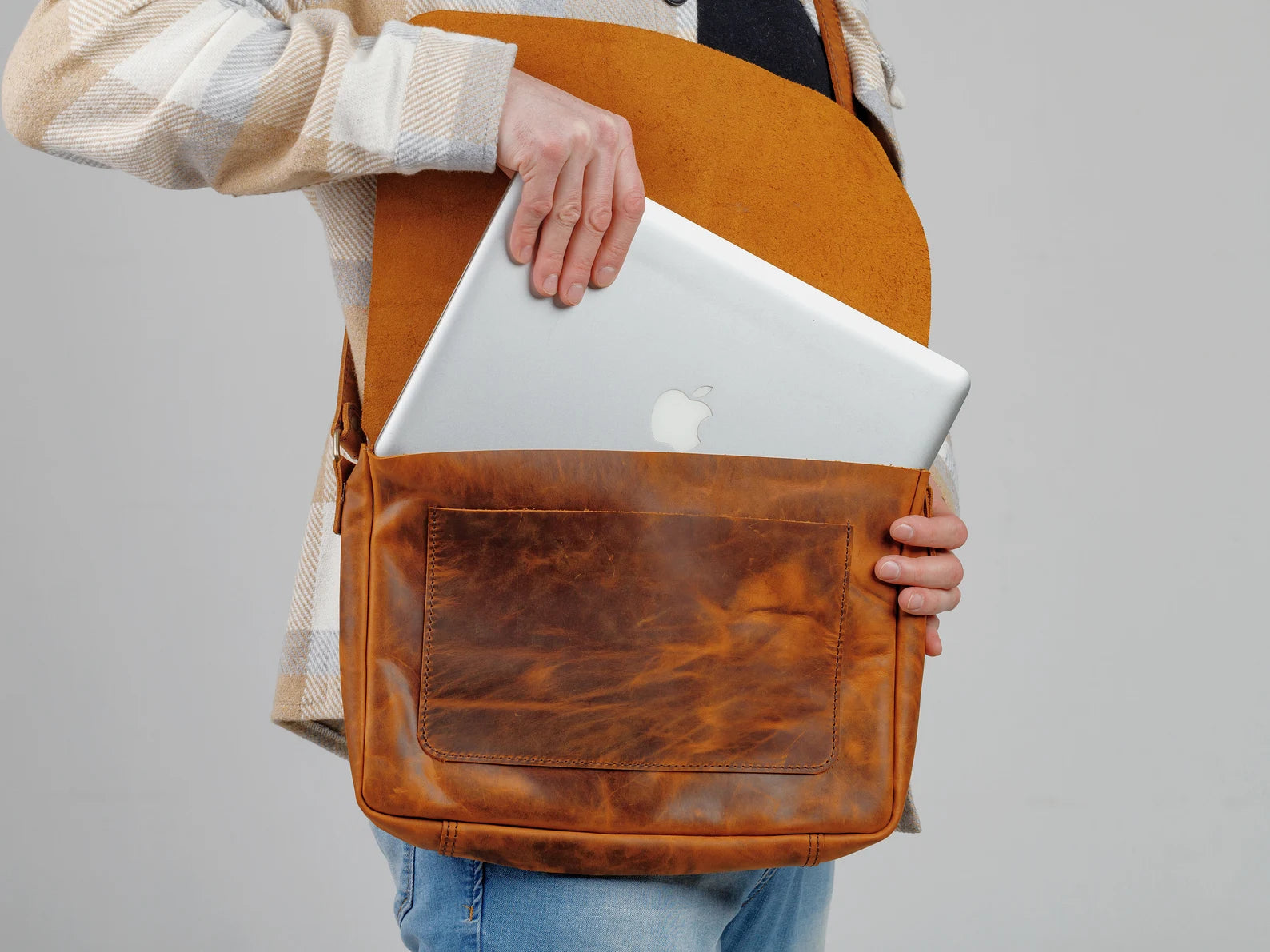leather messenger bag laptop shoulder bag