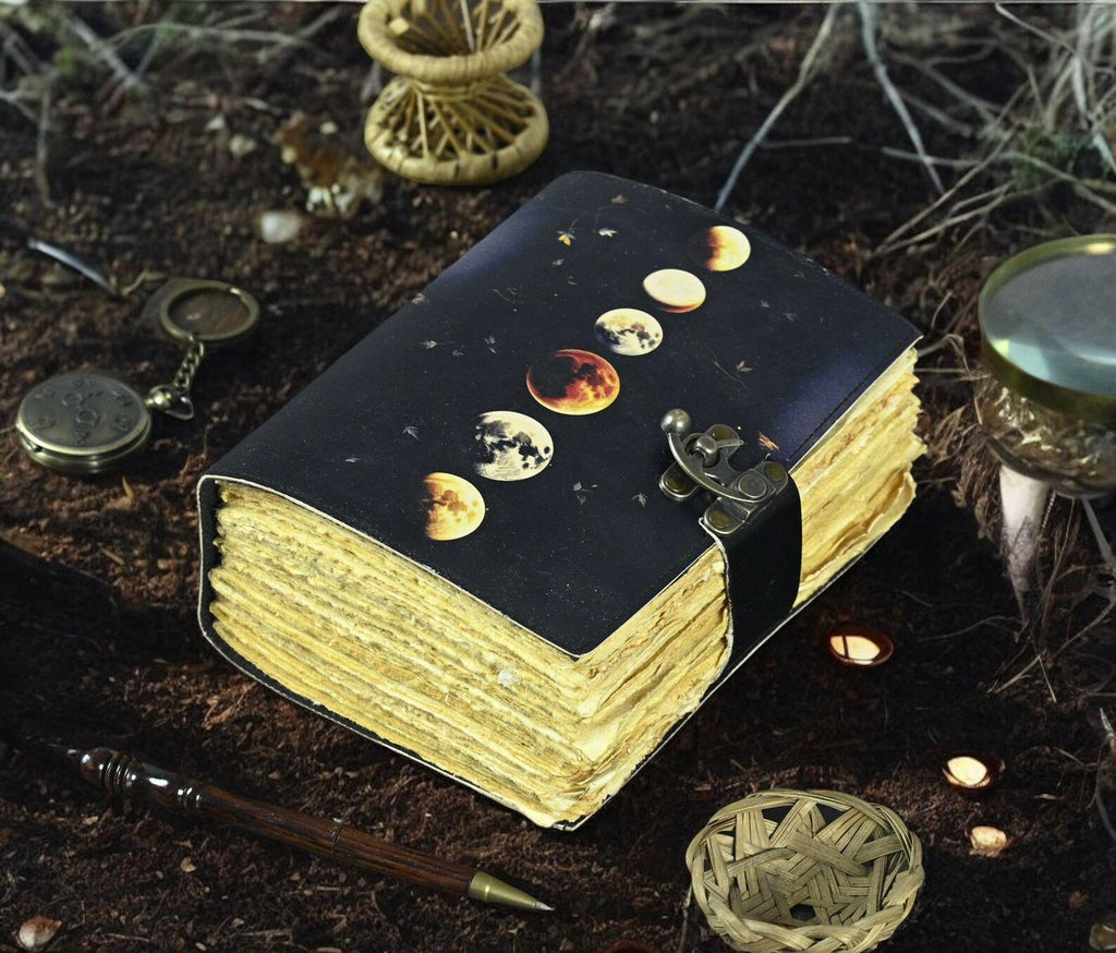 Moon Phase - Grimoire leather journal Notebook