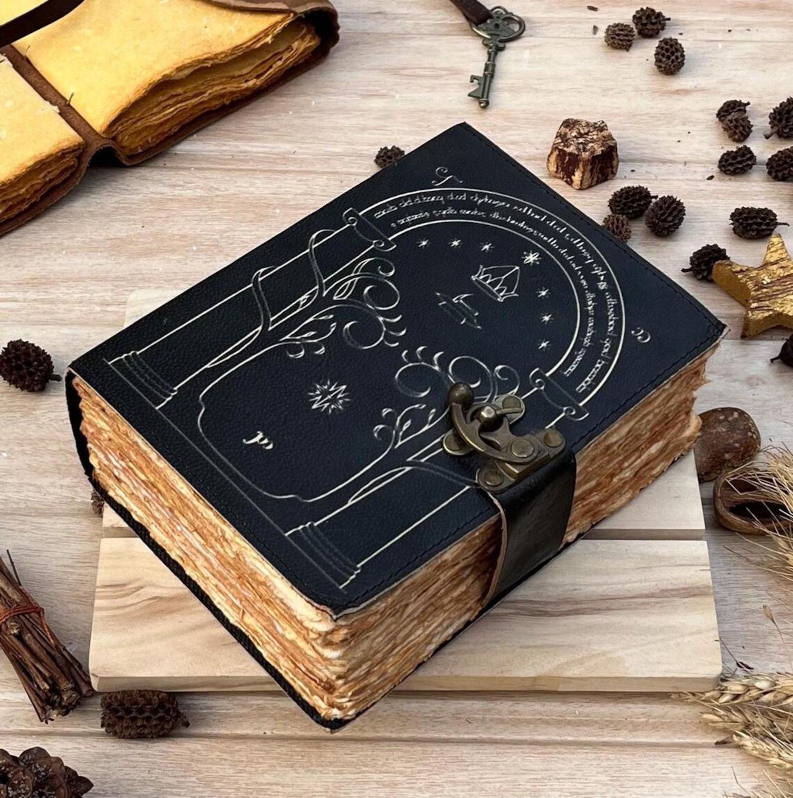 Lord of the Rings - handmade leather journal