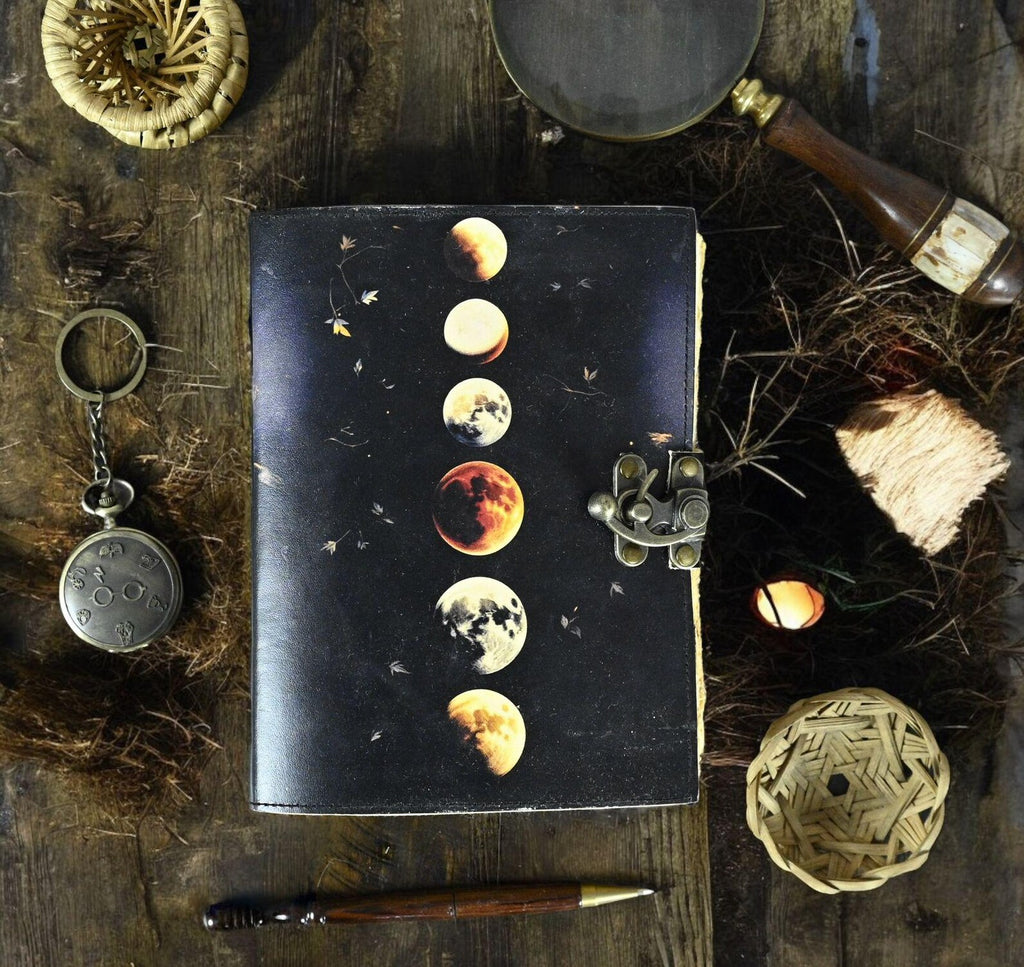 Moon Phase - Grimoire leather journal Notebook