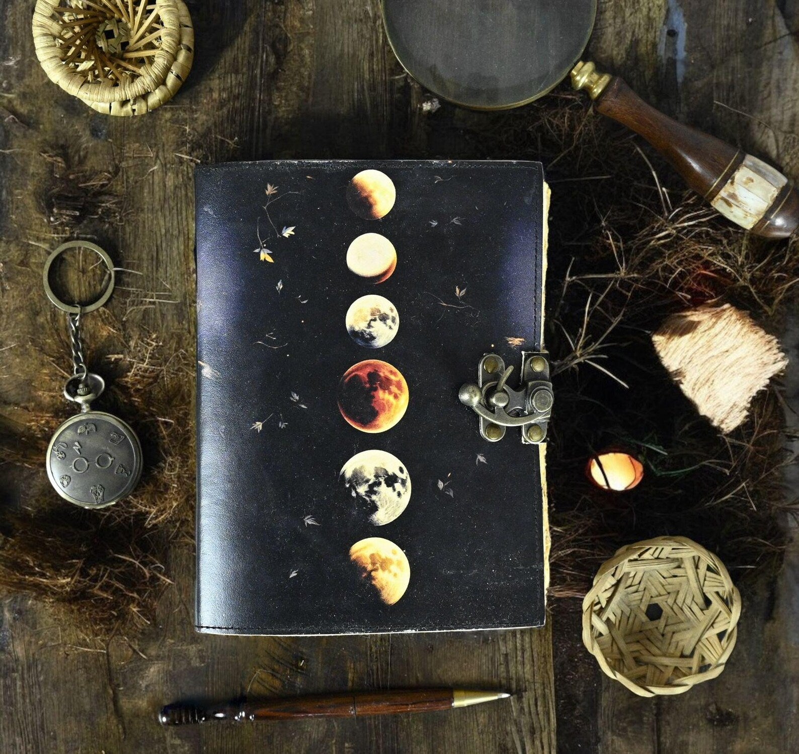 Moon Phase - Grimoire leather journal Notebook
