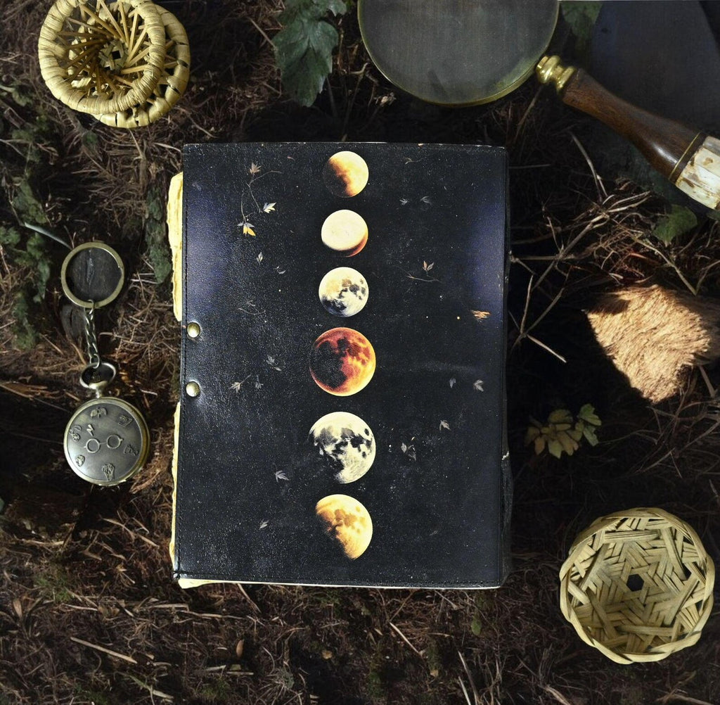 Moon Phase - Grimoire leather journal Notebook