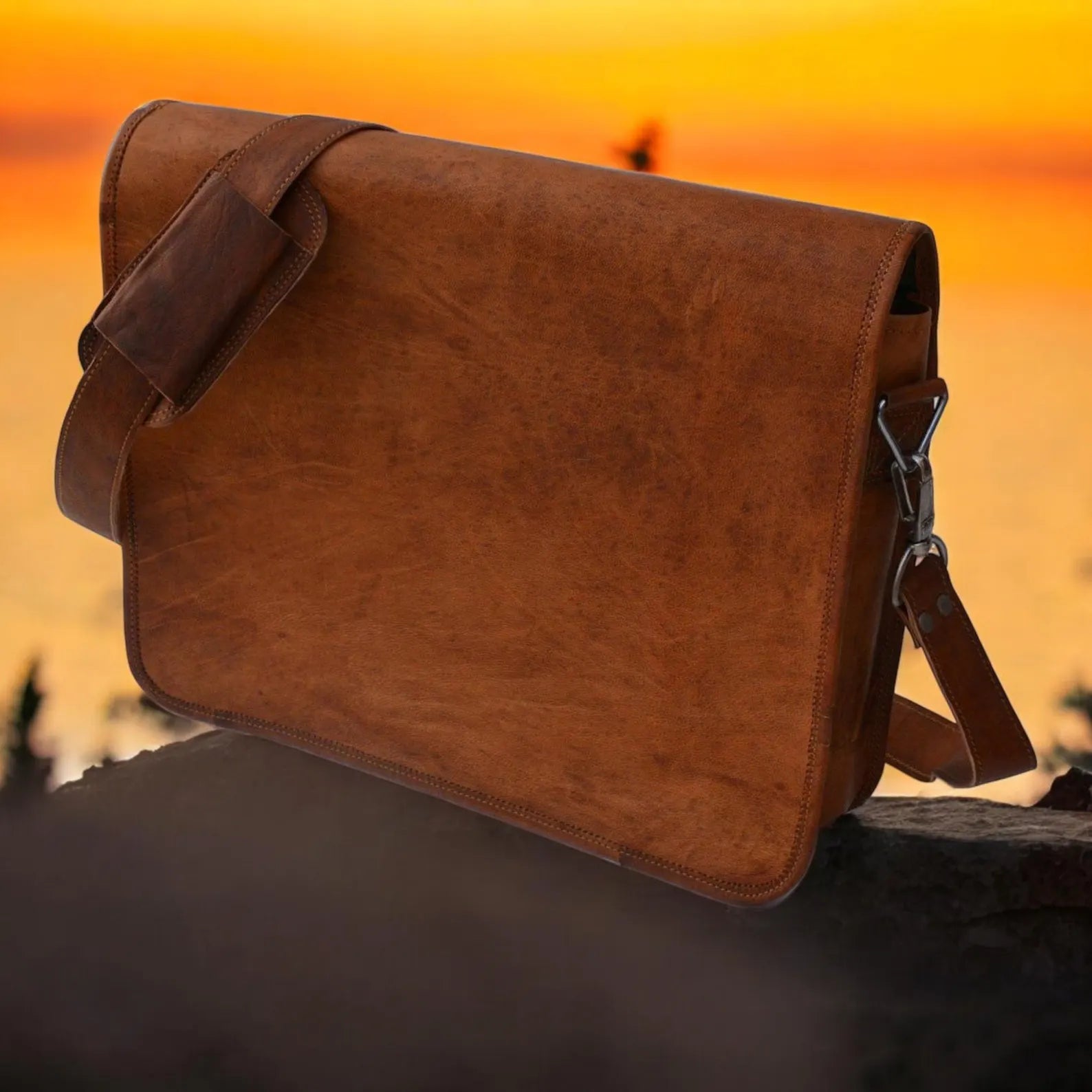 Messenger Bag – Classic Leather Unisex