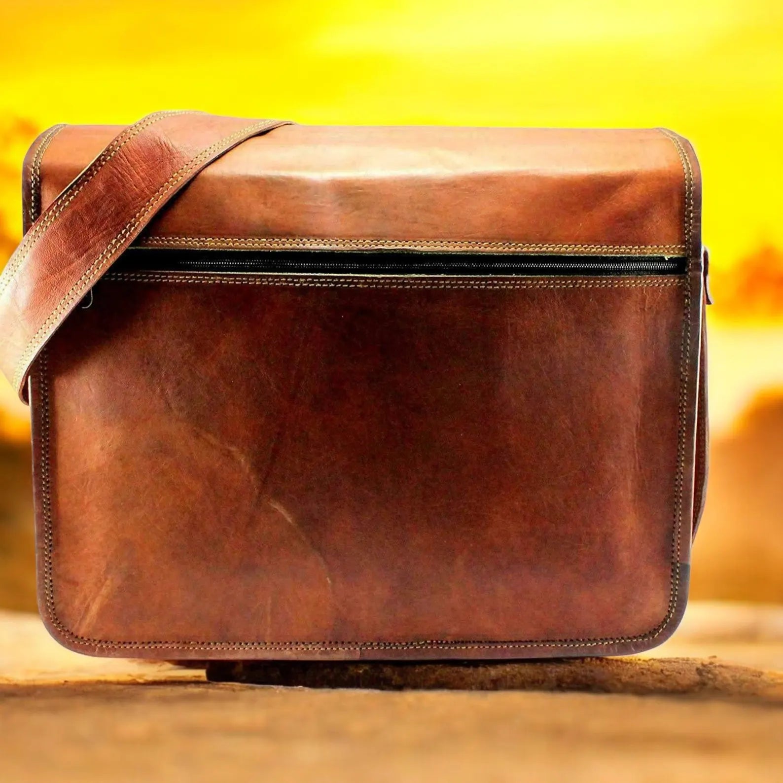 Messenger Bag – Classic Leather Unisex